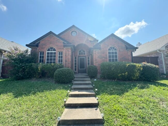 Photo - 932 Winchester Ln House