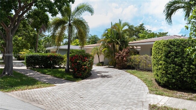 Foto del edificio - 2841 NW 10th Ave