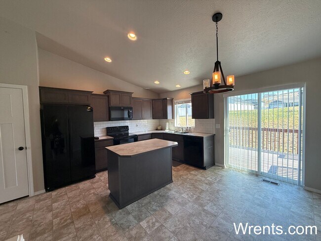 Foto del edificio - Beautiful Newer Home in Greenacres - Centr...