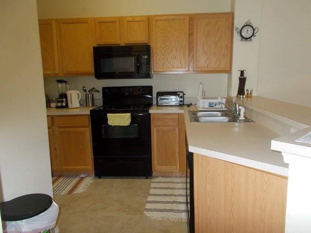 Building Photo - 4731 Vero Beach Pl