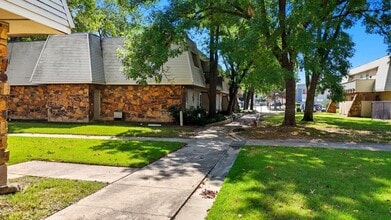 Building Photo - 6619 S Zunis Ave