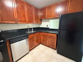 Building Photo - 8000 Fairview Dr