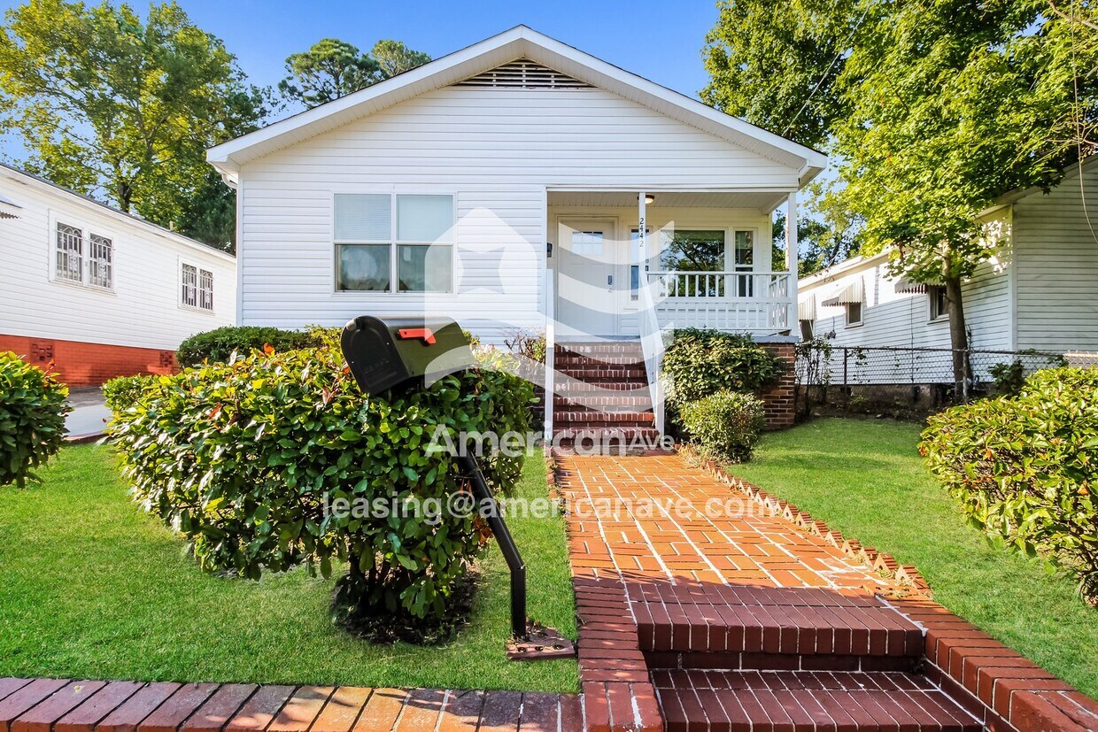 Foto principal - 2442 Earl St