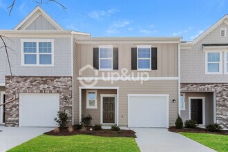 Building Photo - 114 Rydal Wy