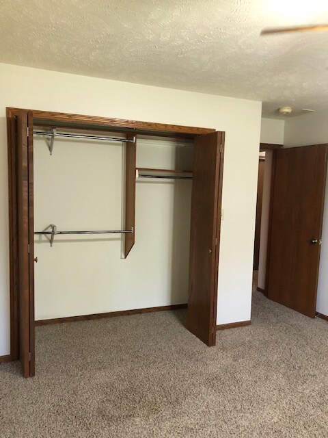 Foto del edificio - 601 S Hickory St