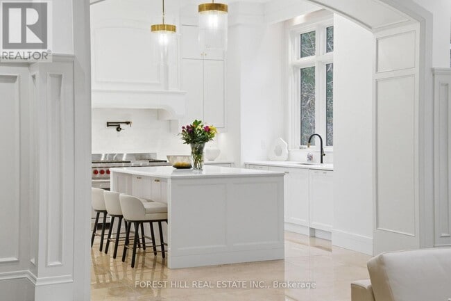 Building Photo - 40 Golf Ave