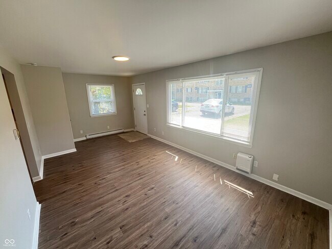 Foto del edificio - 6214 Eastridge Dr
