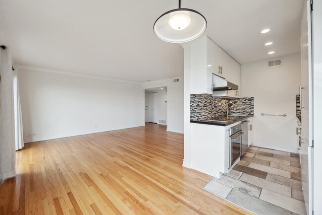 Foto del edificio - 2121 Laguna St