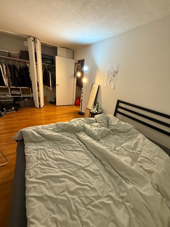 Foto del edificio - 524 Putnam Ave