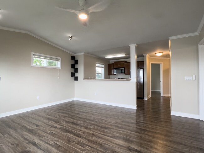 Building Photo - 2 Bed 1 Bath  Condo in Central Parc at Bet...
