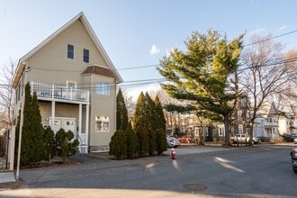 Building Photo - 55 Elton Ave