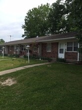 Building Photo - 420-426 W South St