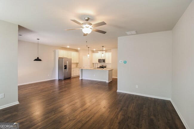Building Photo - 1014 Smoky Mountain Springs Ln