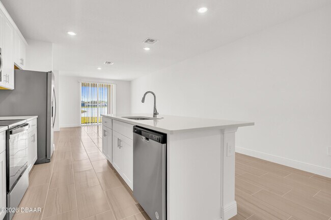 Foto del edificio - 225 Links Ter Blvd