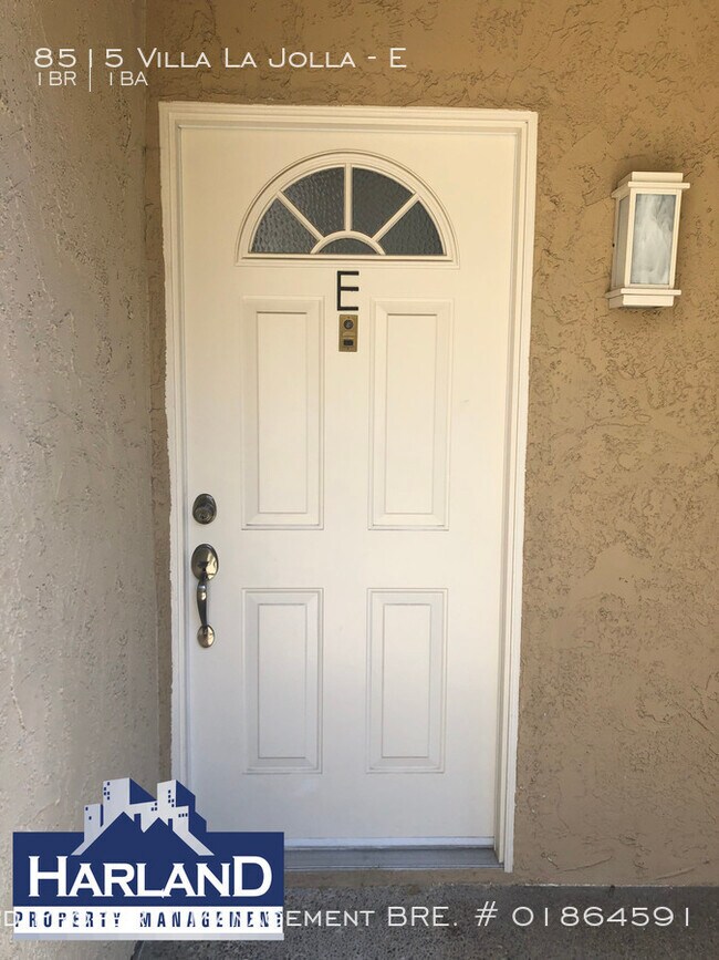Building Photo - La Jolla 1BD/1BA available June 5th!