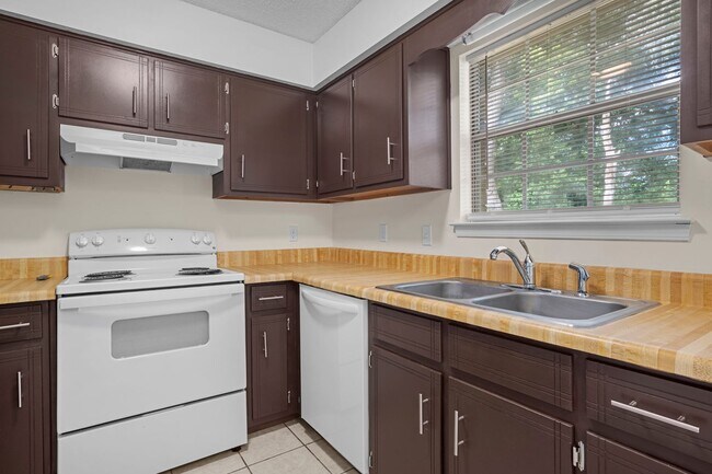 Foto del edificio - 501 S Edgewood Cir