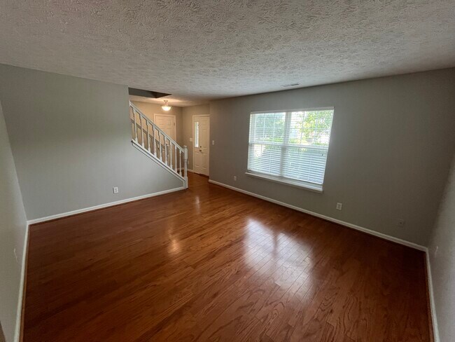 Foto del edificio - 5397 Rippling Brook Way