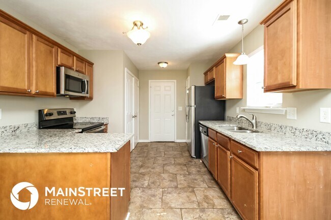 Building Photo - 245 Grovedale Trce