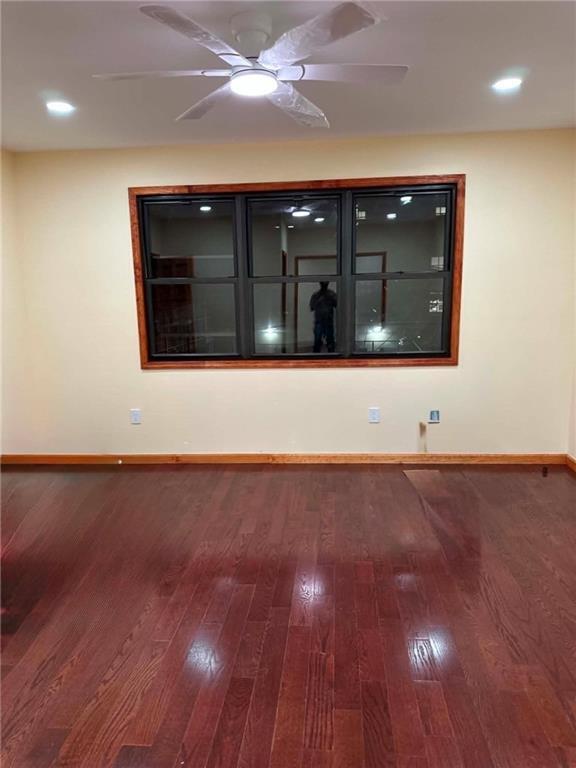 Foto del edificio - 9015 Bayview Pl