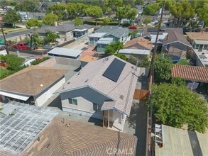 Building Photo - 750 N Bonita Ct