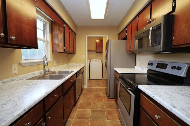 Building Photo - 3911 Nicole Ln