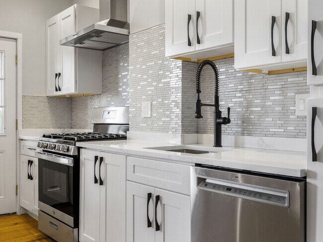 Foto del edificio - 117 Cottage St