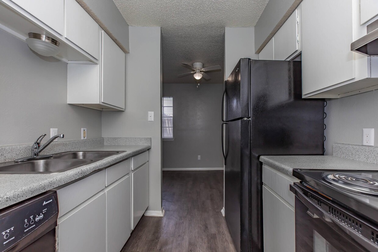 FULLY EQUIPPED KITCHEN - Ticknor Terrace