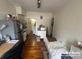 Building Photo - 70 Strathmore Rd