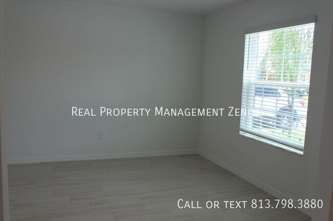 Foto del edificio - 3649 Forest Path Dr
