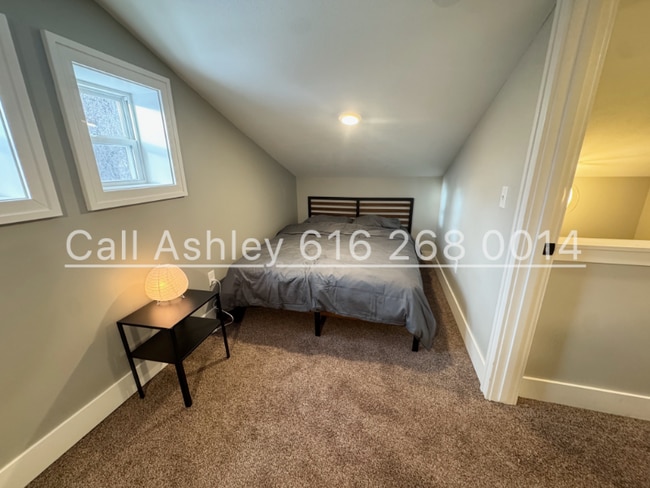 Foto del edificio - 1032 Logan St SE