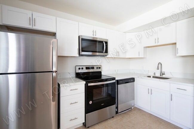 Building Photo - La Jolla Village Studio with Quartz Counte...
