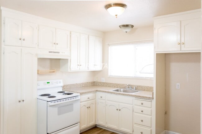 Foto del edificio - Tracy Rental Available for Move in!!