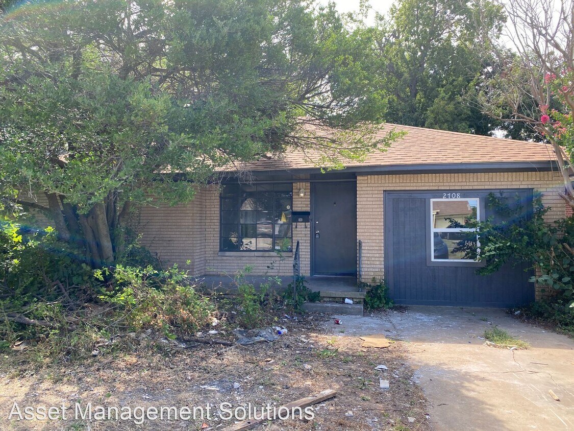 Primary Photo - 3 br, 1 bath House - 2708 NW 38th St