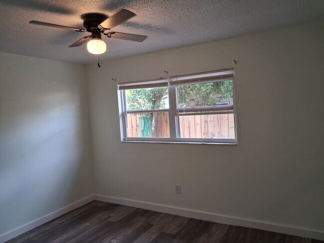 Foto del edificio - 1319 Boylan Ave