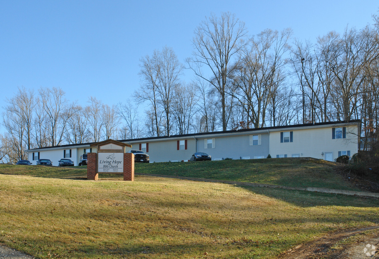 Primary Photo - East Pea Ridge Mall Apartments