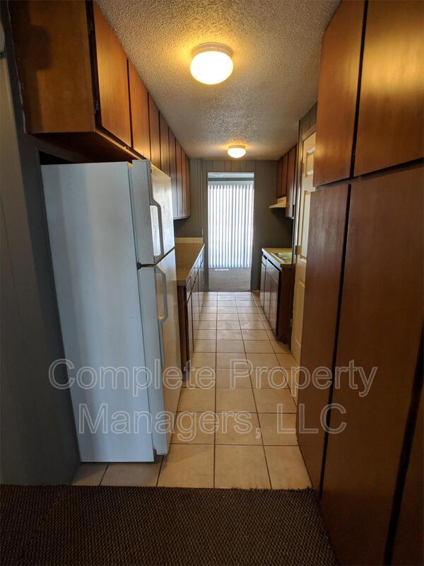 Foto del edificio - 334 W William St