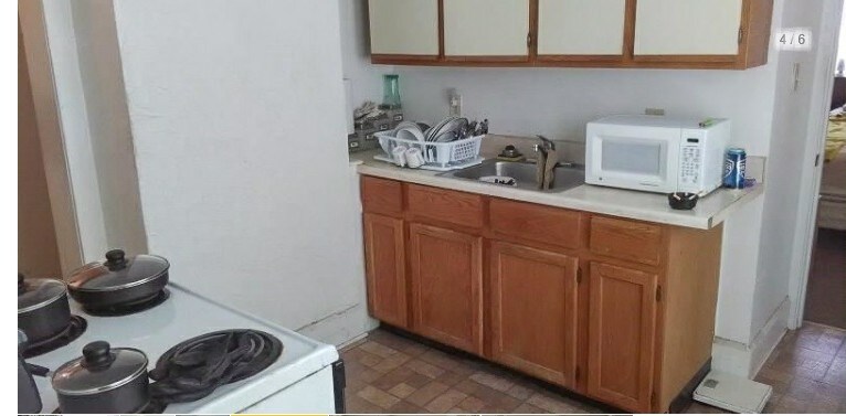 Interior Photo - 1469 W 112th St