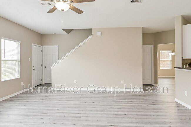 Building Photo - 1843 Macondray Dr