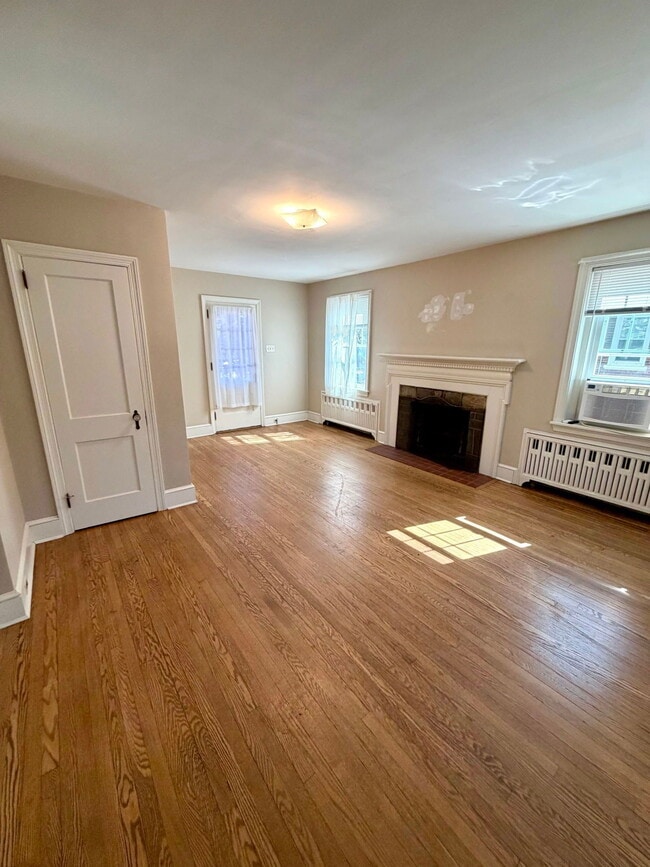 Foto del edificio - 111 Atkins Ave