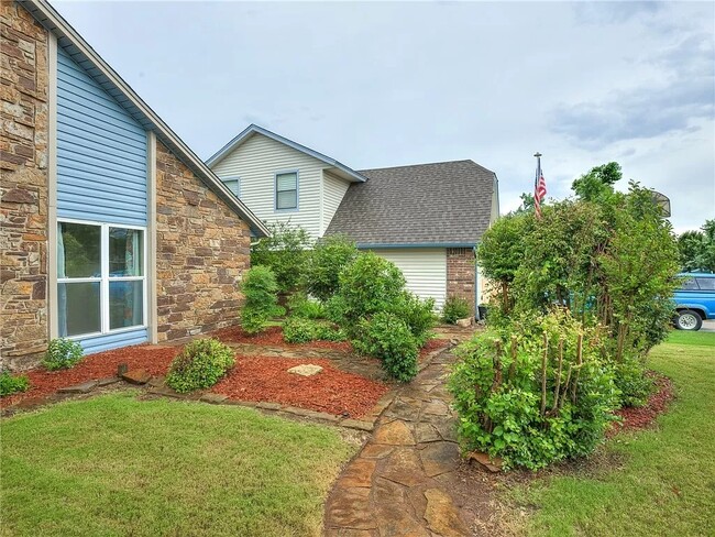 Front Door - 732 Westglen Dr