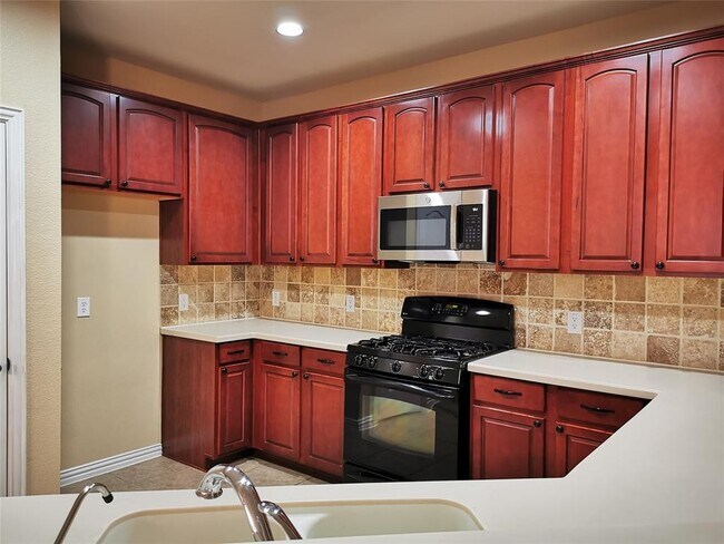 Foto del edificio - 3508 Flat Creek Dr