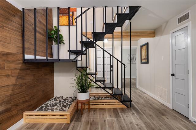 Foto del edificio - 2703 Meadowstone Ct