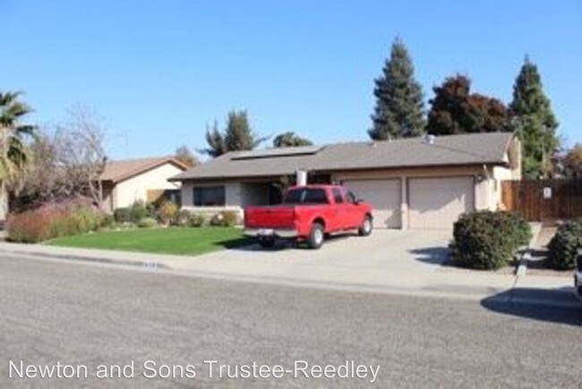 Foto del edificio - 3 br, 2 bath House - 1438 S. Riverview Avenue