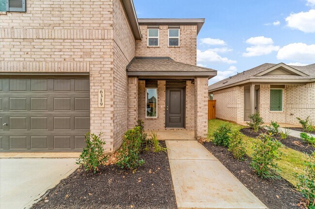 Foto del edificio - 6319 Marigold Blaze Dr