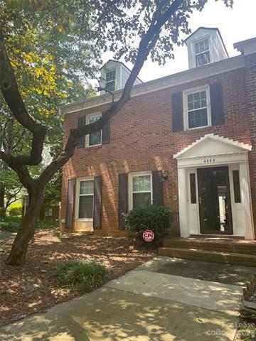 Foto principal - 4444 Mullens Ford Rd