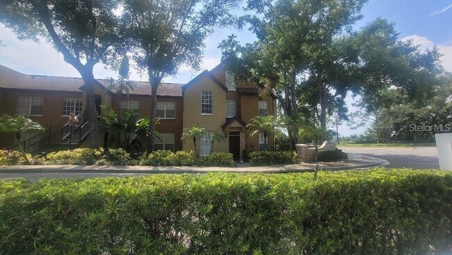 Foto del edificio - 6300 Raleigh St
