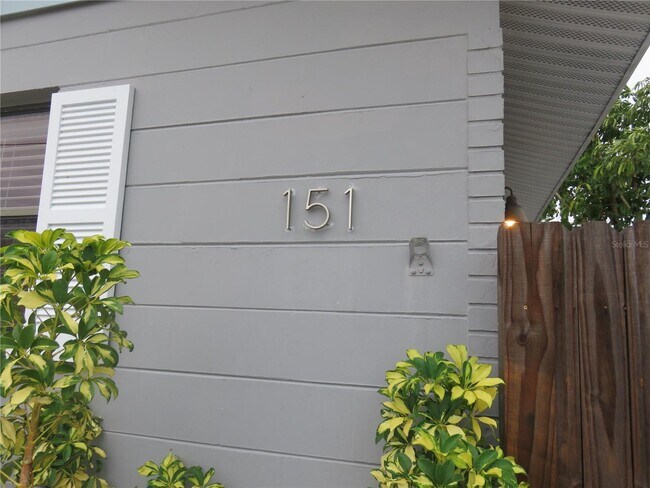 Foto del edificio - 151 148th Ave