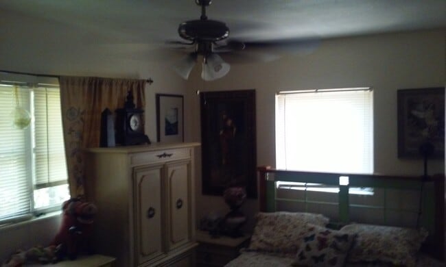 Building Photo - 607 S Summerlin Ave