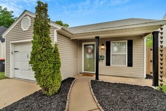Building Photo - 2110 Blueberry Ln