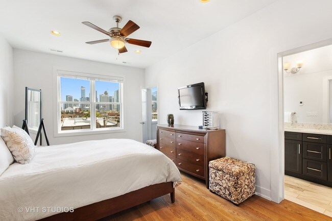 Building Photo - 457 N Aberdeen St